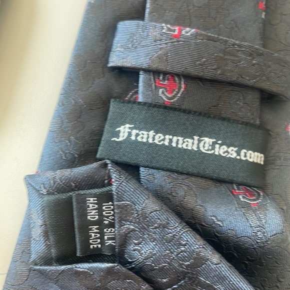 Bundle of Premium Silk Ties - Paul Dione, Fraternal Ties and Sh - Picture 5 of 6